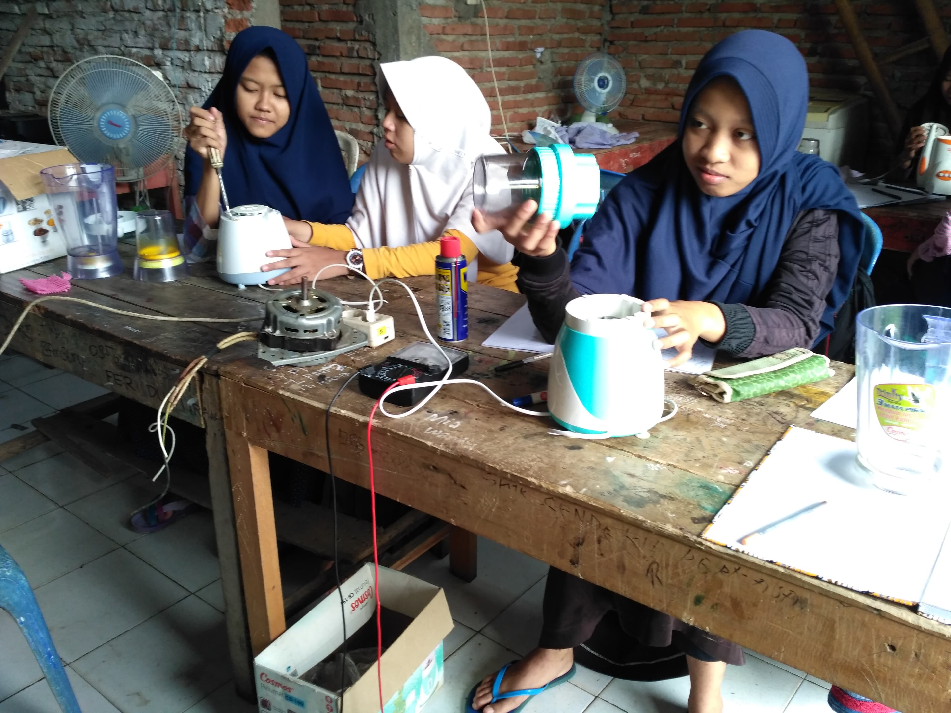 Pelatihan Elektronik dan Komputer